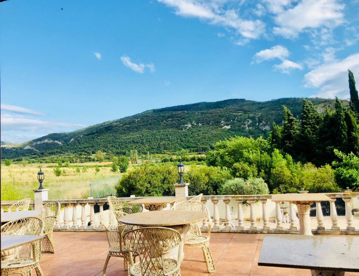 Chateau De Floure - Spa Et Piscine Exterieure Chauffee قرقشونه المظهر الخارجي الصورة
